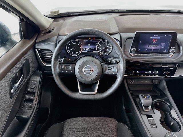 Used 2021 Nissan Rogue SV AWD/4WD image 21