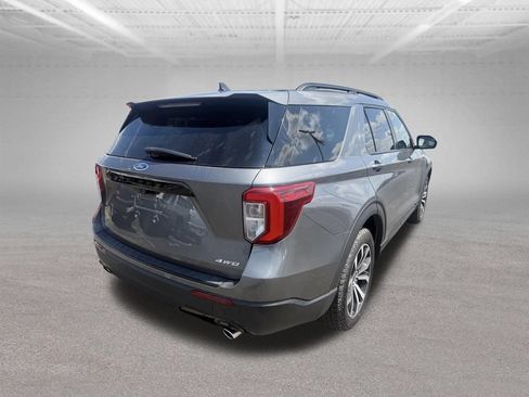 Used 2023 Ford Explorer ST-Line AWD/4WD image 4