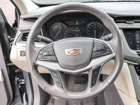 Used 2020 Cadillac XT5 Premium Luxury AWD/4WD image 21