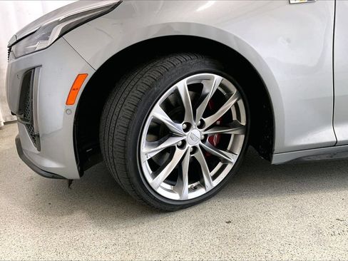 Used 2023 Cadillac CT5 V w/ Premium Package RWD image 20