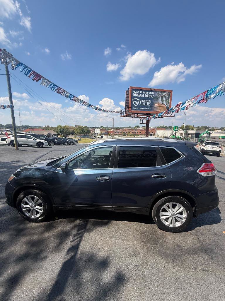Used 2015 Nissan Rogue SV w/ SV Premium Package AWD/4WD image 11