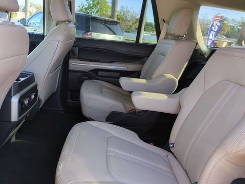 Used 2024 Ford Expedition Limited image 14