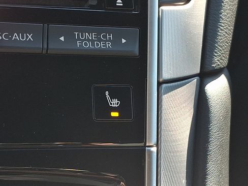 Used 2019 INFINITI Q60 3.0t Luxe w/ Essential Package AWD/4WD image 23