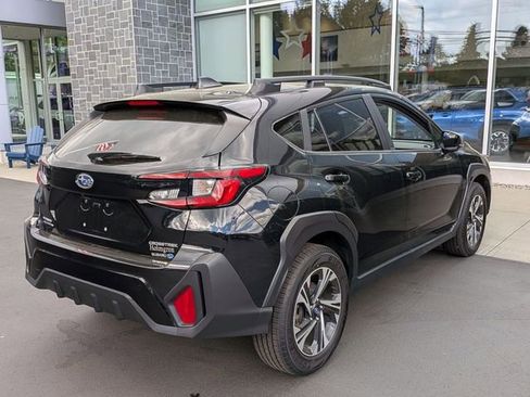 Used 2024 Subaru Crosstrek 2.0i Premium AWD/4WD image 3