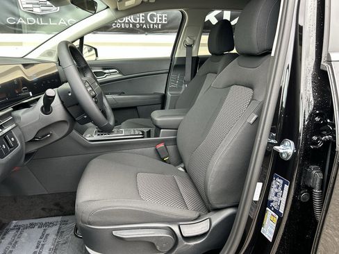 New 2026 Kia Sportage LX image 11