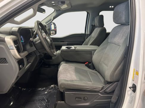 Used 2024 Ford F250 XLT AWD/4WD image 11