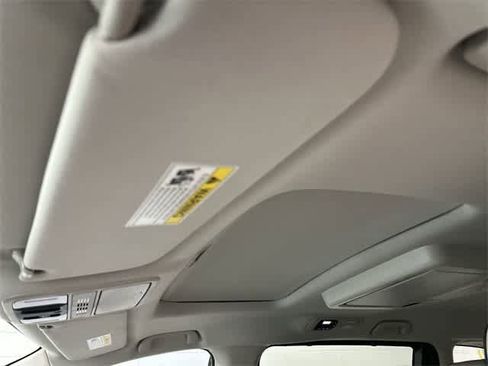 Certified 2025 Honda Odyssey Touring image 28
