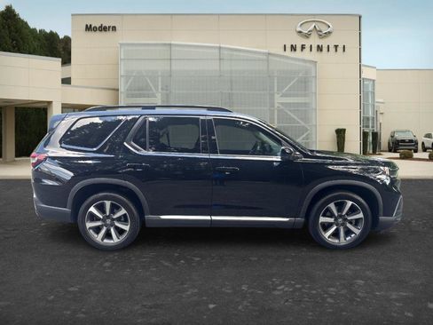Used 2023 Honda Pilot Elite image 4