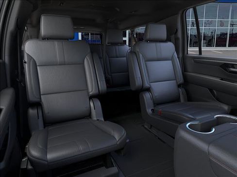 New 2026 Chevrolet Suburban RST AWD/4WD image 17