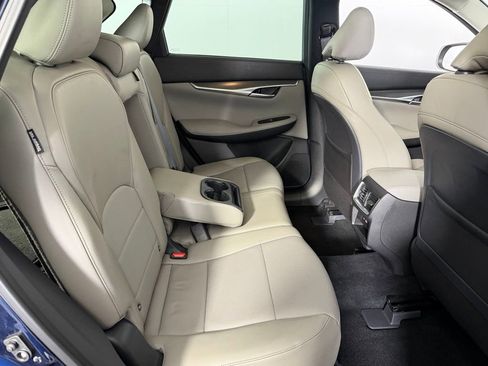 Used 2025 INFINITI QX50 Luxe image 27