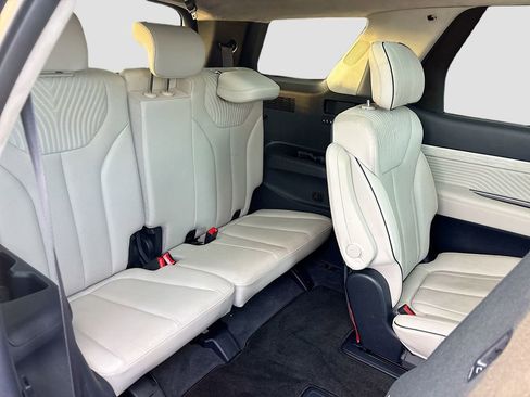 Used 2024 Hyundai Palisade Calligraphy image 29