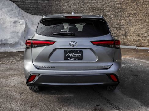 Used 2021 Toyota Highlander Limited image 8