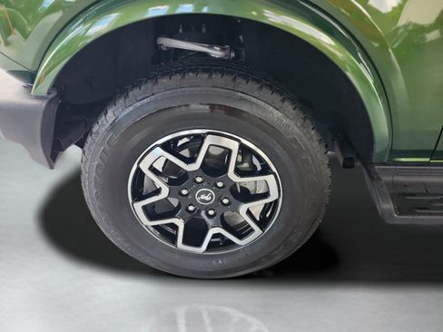 Certified 2025 Ford Bronco Outer Banks AWD/4WD image 9