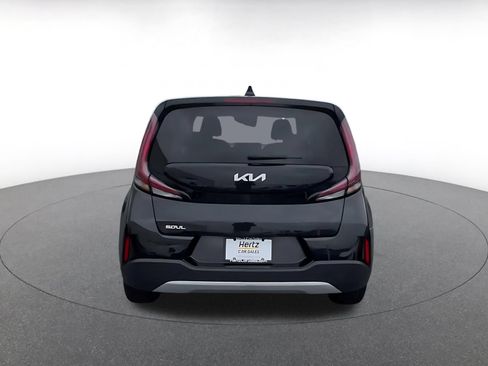 Used 2025 Kia Soul LX w/ LX Technology Package FWD image 10