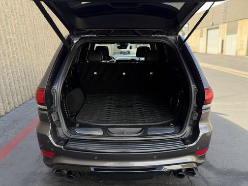 Used 2018 Jeep Grand Cherokee Trackhawk AWD/4WD image 15