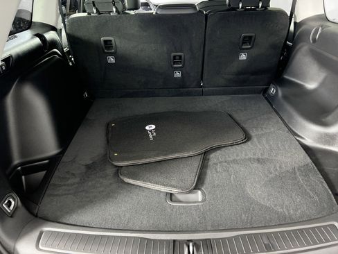 Used 2023 Jeep Grand Cherokee Limited image 25