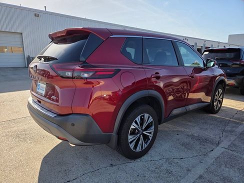 Used 2023 Nissan Rogue SV FWD image 5