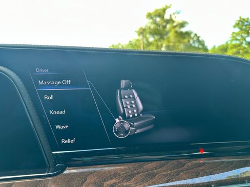 Used 2022 Cadillac Escalade Premium Luxury Platinum AWD/4WD image 59