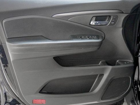 Used 2022 Honda Pilot Special Edition image 18