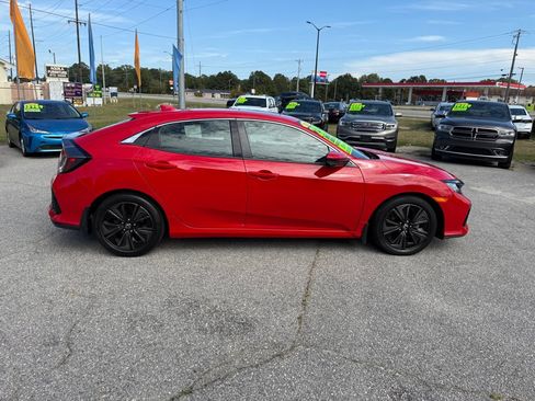 Used 2019 Honda Civic EX image 6