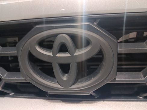 Used 2025 Toyota 4Runner TRD Off-Road Premium w/ Tow Technology Package AWD/4WD image 10