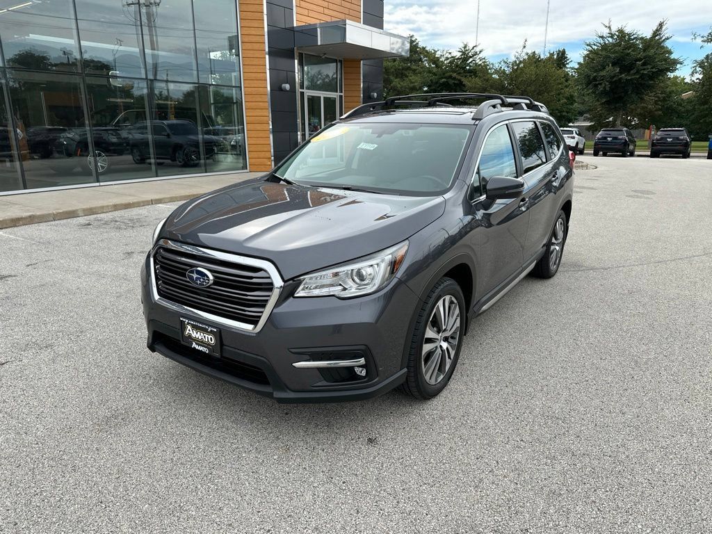 Used 2020 Subaru Ascent Limited w/ Technology Package AWD/4WD image 3