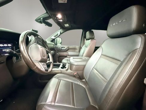 Used 2020 GMC Sierra 2500 Denali w/ Denali Ultimate Package AWD/4WD image 10