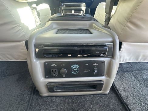 Used 2024 GMC Savana 2500 Extended w/ Driver Convenience Package RWD image 20