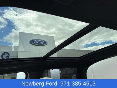 Used 2023 Toyota Tundra Capstone AWD/4WD image 27