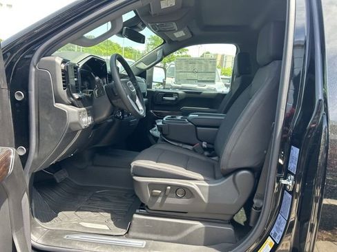 New 2026 GMC Sierra 2500 SLE w/ SLE Convenience Package AWD/4WD image 9