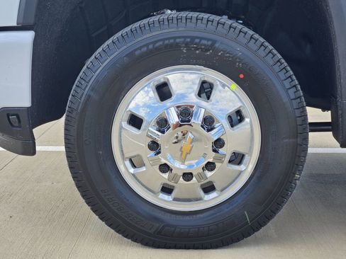 New 2026 Chevrolet Silverado 3500 High Country image 13