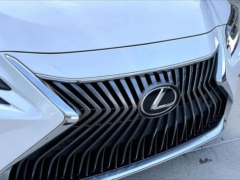 Used 2021 Lexus ES 350 w/ Premium Package image 30