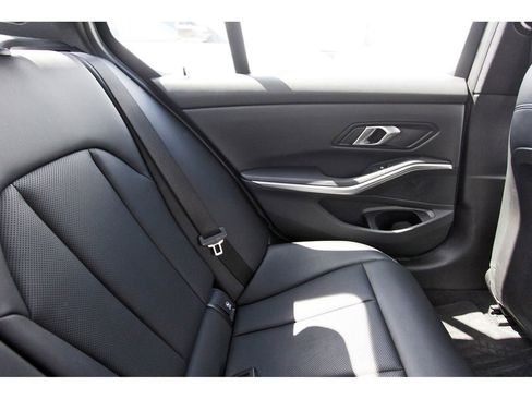 Used 2025 BMW 330i xDrive Sedan image 11