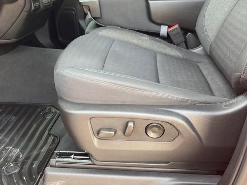 Used 2025 Chevrolet Silverado 1500 Custom Trail Boss w/ Turbomax Blackout Package image 13