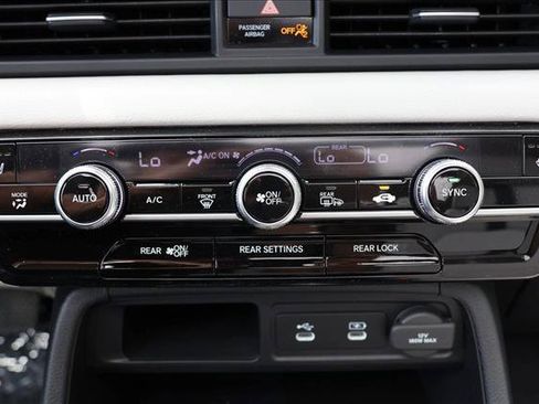 New 2026 Honda Pilot Touring image 19
