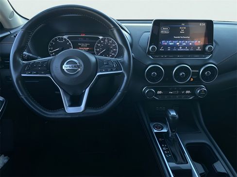 Used 2023 Nissan Sentra SR w/ SR Premium Package image 17