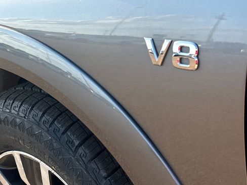 Used 2020 Nissan Armada SL image 41