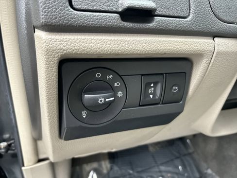 Used 2010 Ford Fusion Hybrid image 12