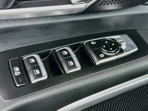 Used 2025 Kia Telluride S FWD image 15