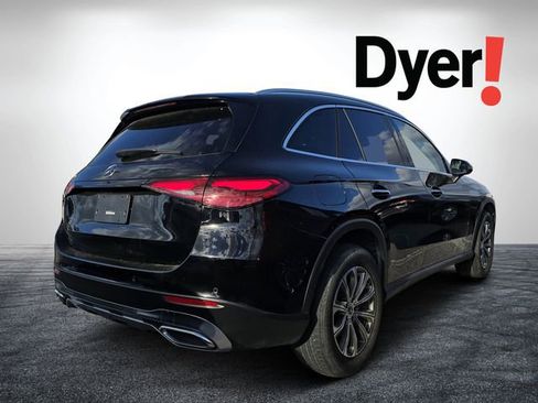 Used 2024 Mercedes-Benz GLC 300 image 2