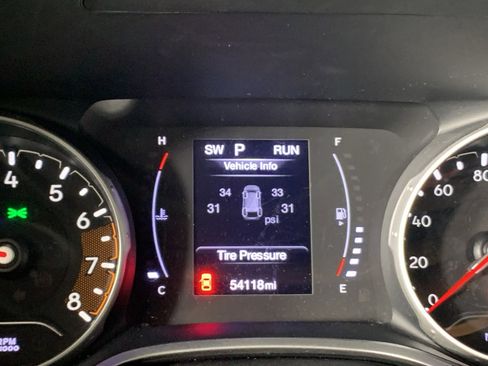 Used 2020 Jeep Compass Latitude image 23