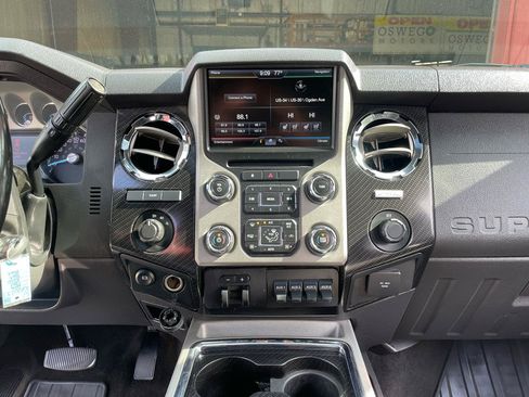 Used 2016 Ford F350 Lariat w/ Lariat Ultimate Package AWD/4WD image 18