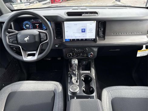 New 2025 Ford Bronco 4-Door image 14