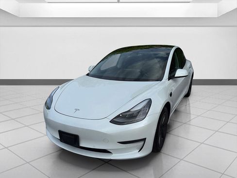 Used 2021 Tesla Model 3 Standard Range Plus RWD image 10