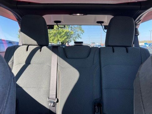 Certified 2025 Jeep Wrangler Sport S image 22