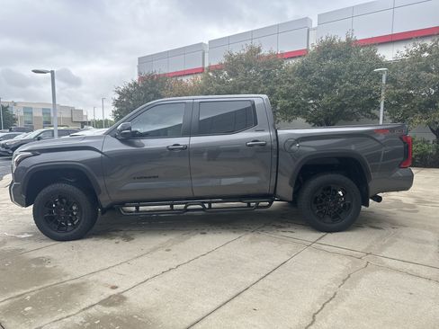 Used 2025 Toyota Tundra Limited w/ TRD Off-Road Package AWD/4WD image 9