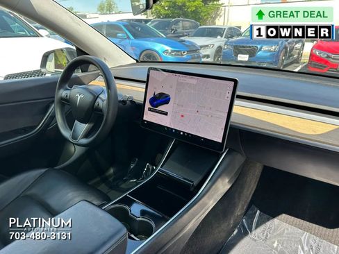 Used 2021 Tesla Model Y Long Range AWD/4WD image 11