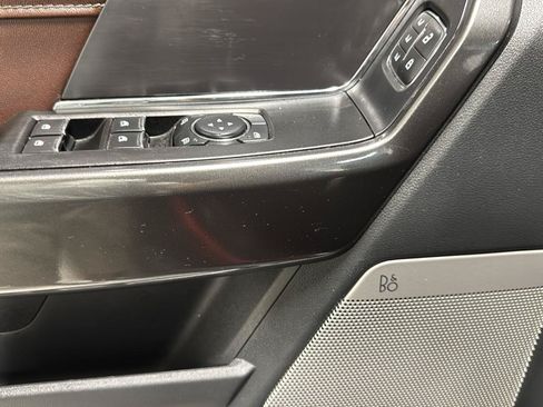 Used 2021 Ford F150 Lariat w/ Equipment Group 502A High AWD/4WD image 17