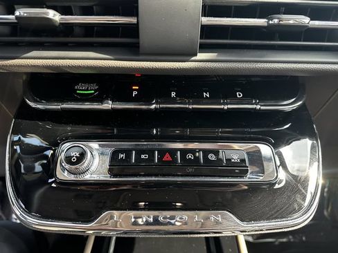 Certified 2024 Lincoln Corsair AWD w/ Equipment Group 101A image 24
