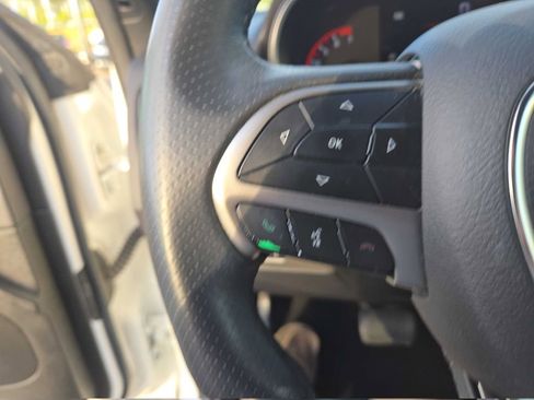 Used 2019 Dodge Durango SXT image 18